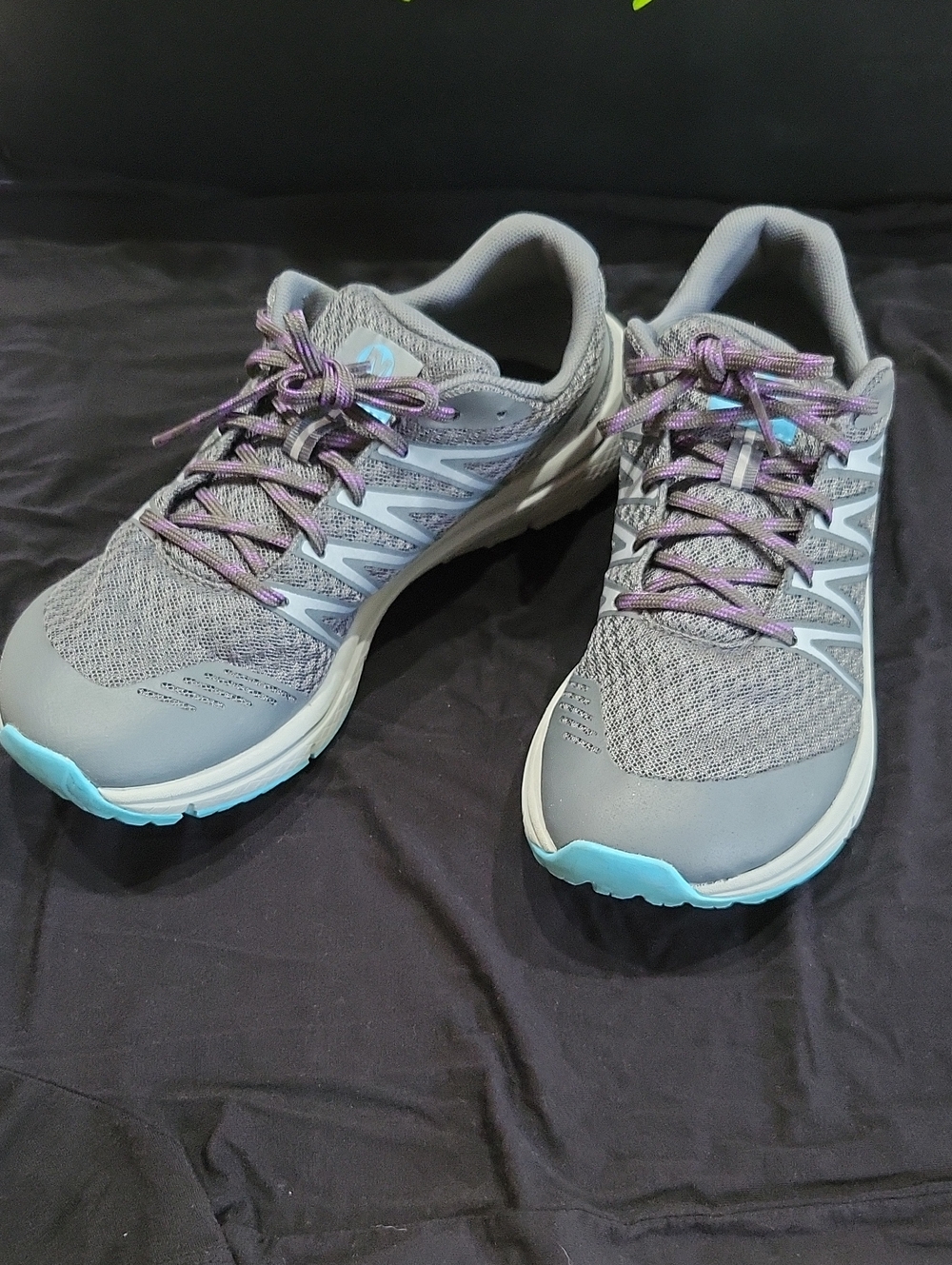 EUC -- Women’s Gray Athletic Sneakers with Light Blue Accents and Purple Laces